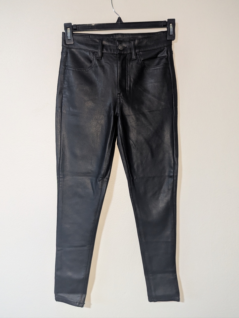 2S American Eagle Black Faux Leather Skinny Pants